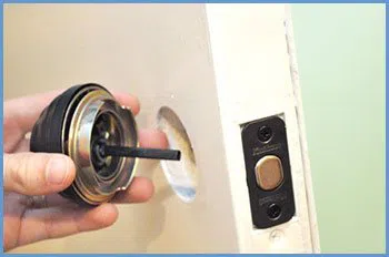 State Locksmith Services Hull, MA 781-291-3149 - 5-change-locks-service